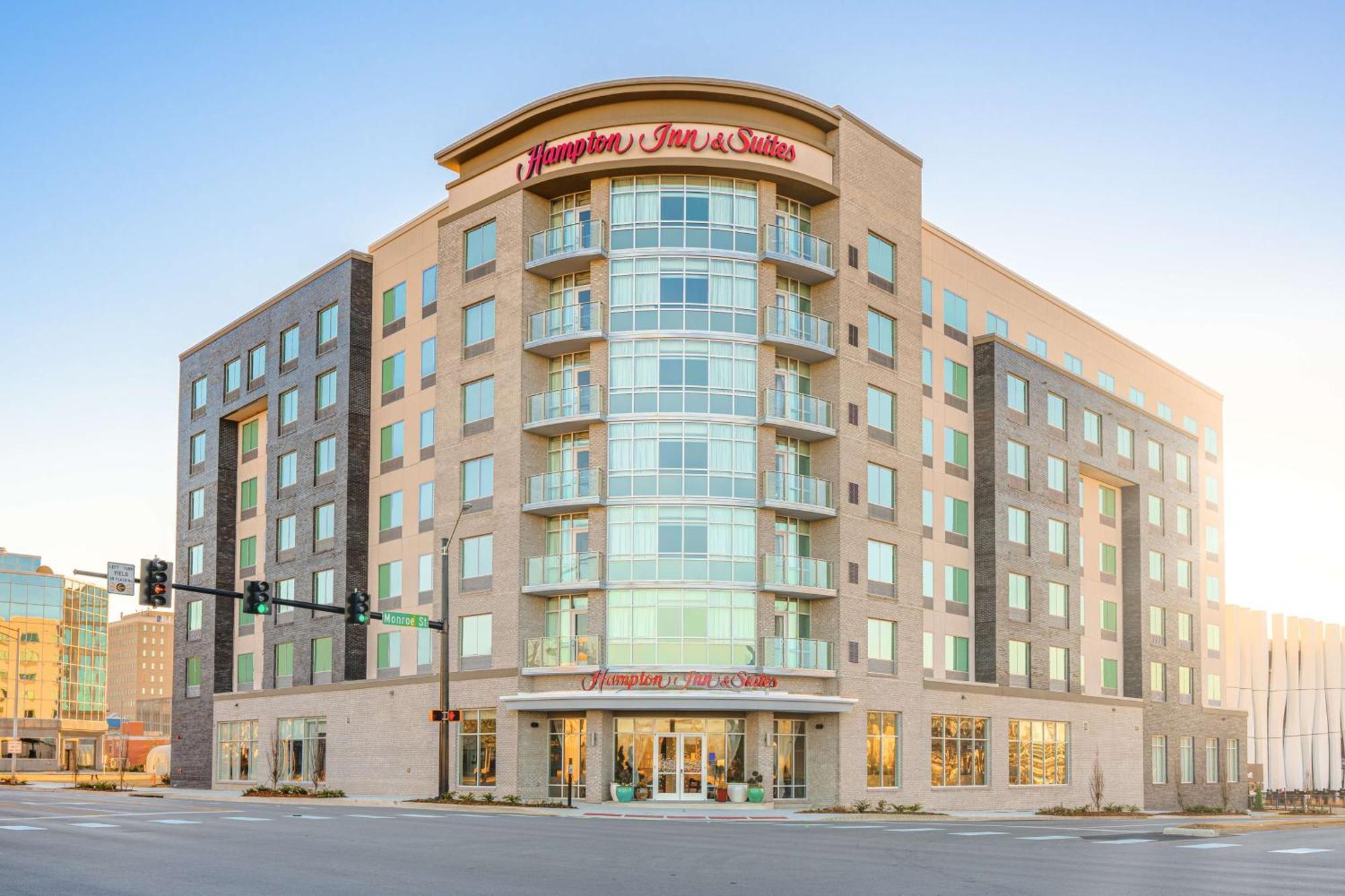 Hampton Inn & Suites Huntsville Downtown, Al エクステリア 写真
